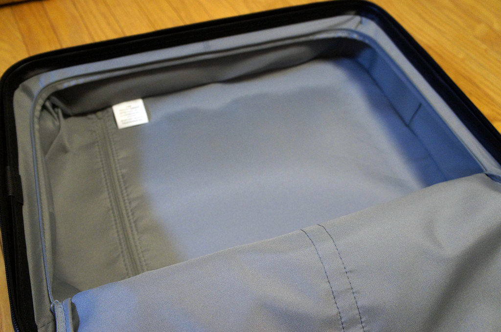 無印良品のスーツケース（ハードキャリー33L）を購入した - drk7jp
