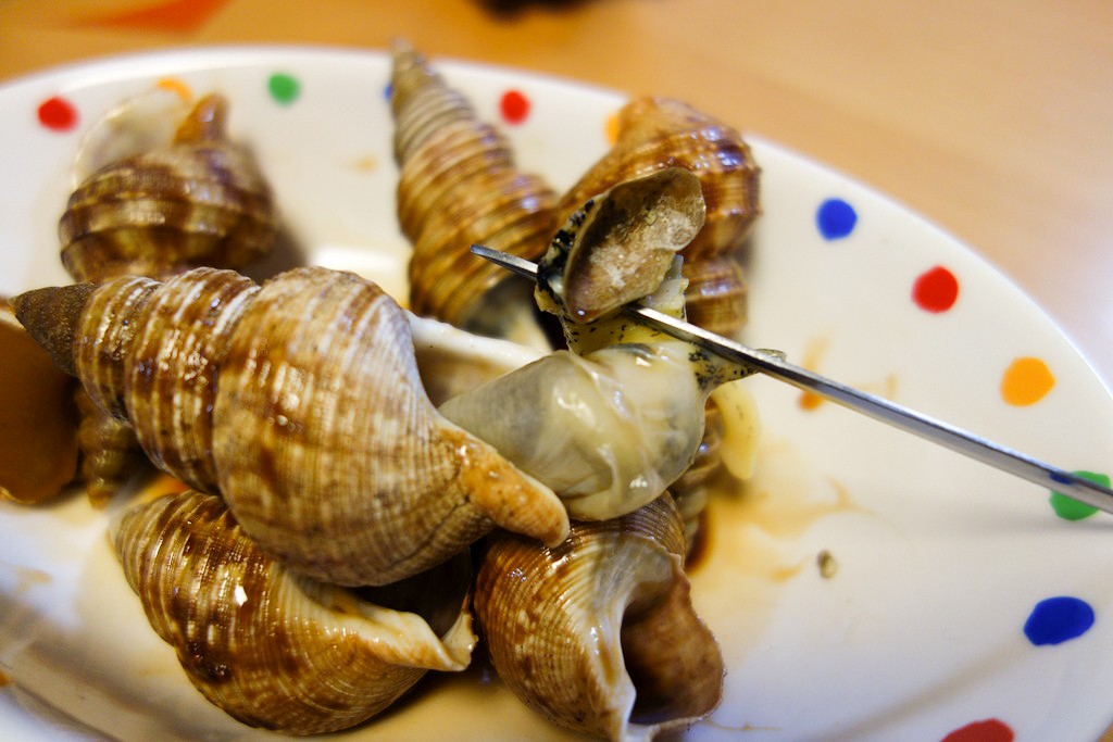 つぶ 貝 の 食べ 方